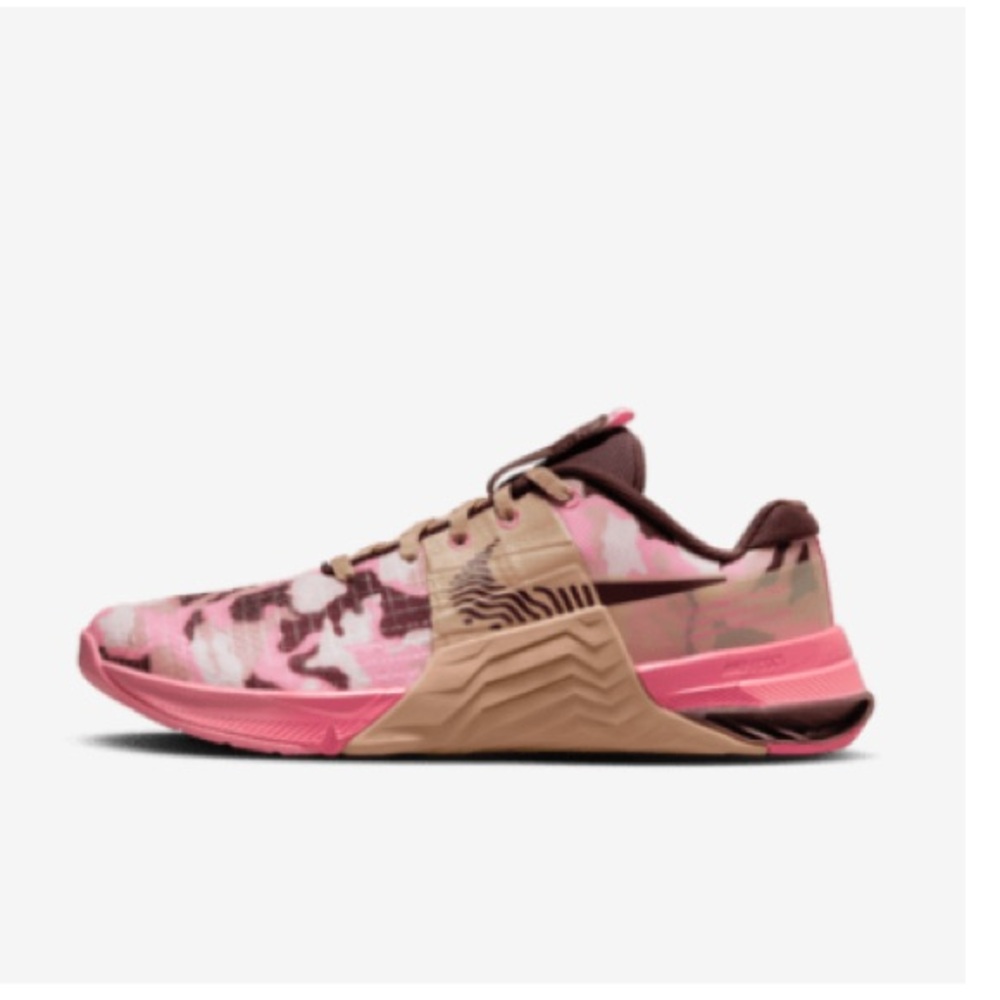 Nike Metcon 8 AMP Women's Shoes - Pink and Brown